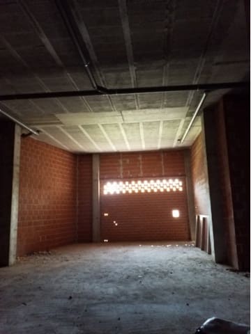 Commercial for sale in Santiago de Compostela - € 150,000 (Ref: 8572928)