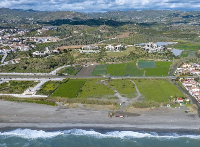 2 bedroom Flat for sale in Benajarafe with pool garage - € 432,000 (Ref: 9627208)