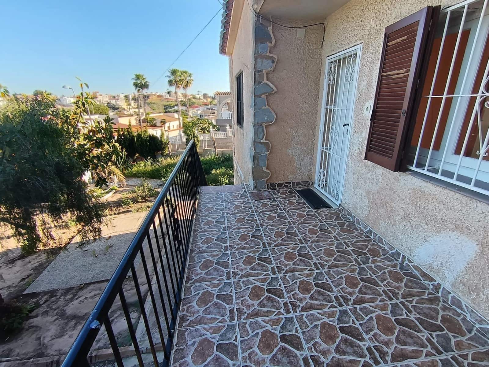 4 camera da letto Villa in vendita in Torrevieja con garage - 390.000 € (Rif: 10165250)