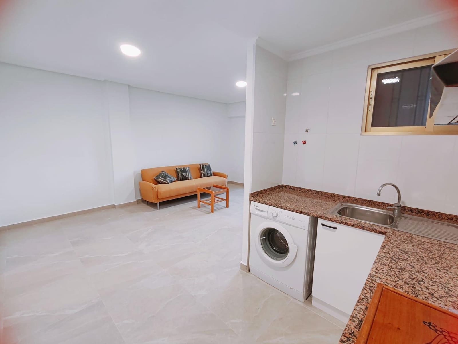 Apartamento de 2 habitaciones en Torrevieja en venta - 139.950 € (Ref: 10165251)