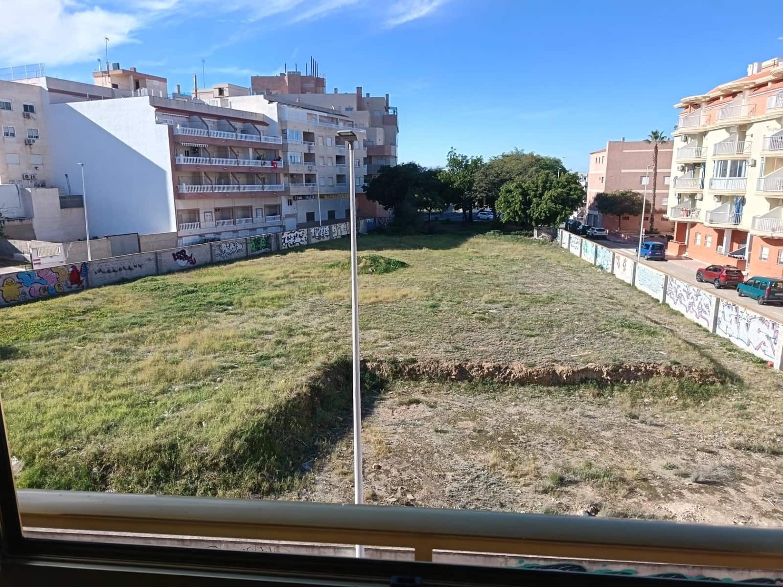 Apartamento de 2 habitaciones en Torrevieja en venta - 139.950 € (Ref: 10165251)