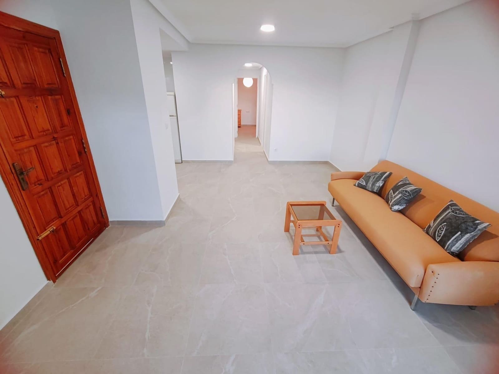 Apartamento de 2 habitaciones en Torrevieja en venta - 139.950 € (Ref: 10165251)