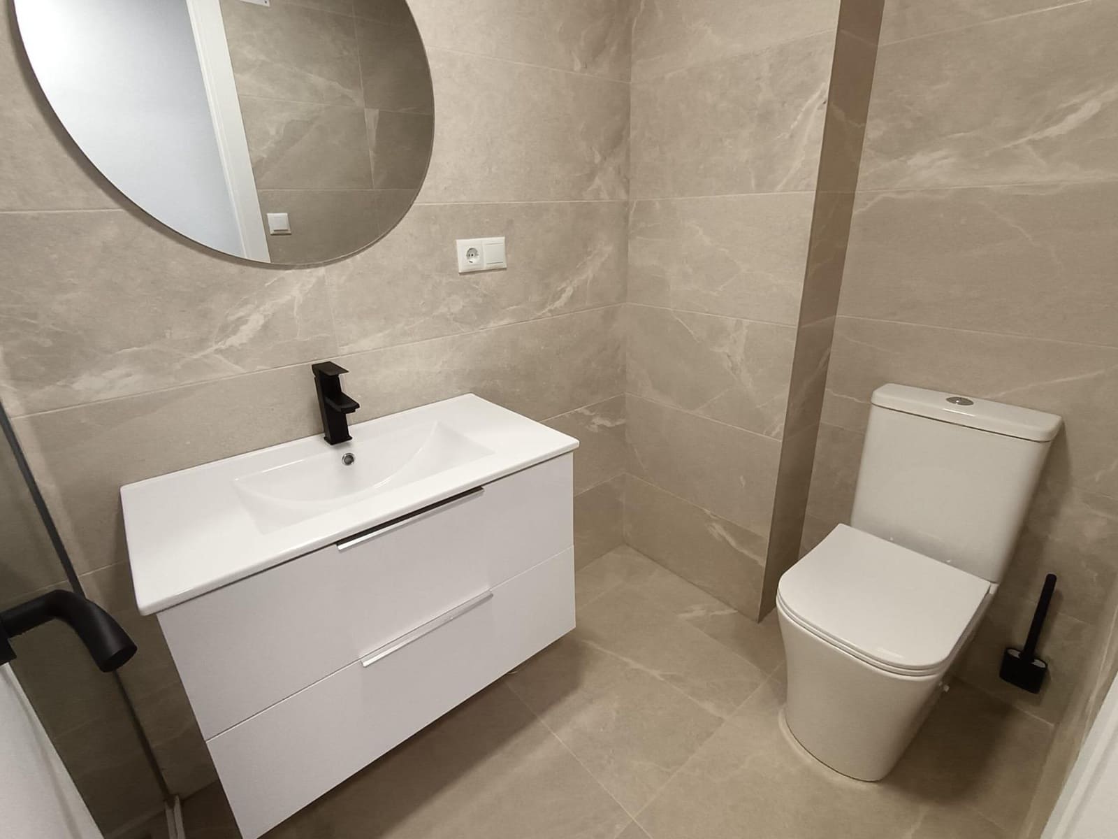 Apartamento de 2 habitaciones en Torrevieja en venta - 139.950 € (Ref: 10165251)