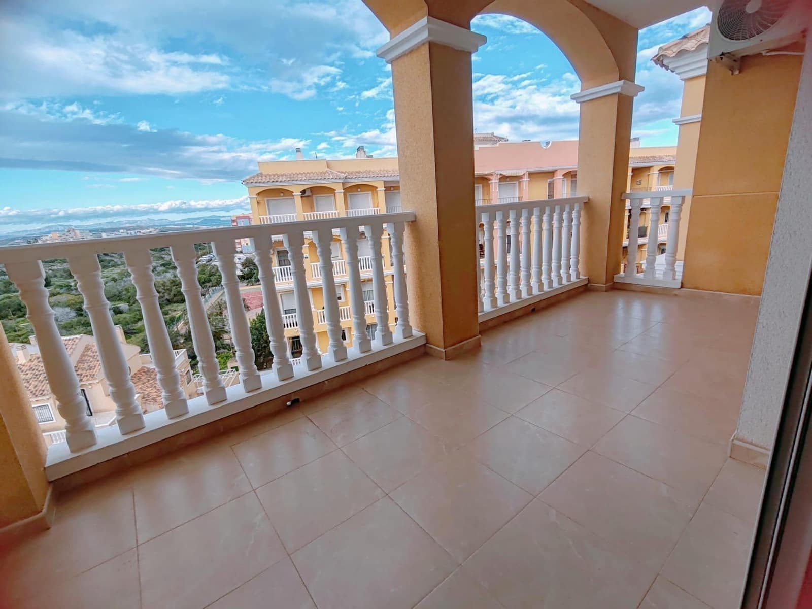 2 slaapkamer Penthouse te koop in Aguas Nuevas met zwembad garage - € 189.980 (Ref: 10165252)
