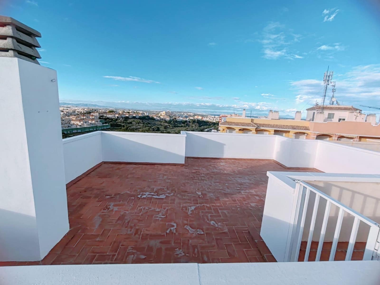 2 slaapkamer Penthouse te koop in Aguas Nuevas met zwembad garage - € 189.980 (Ref: 10165252)