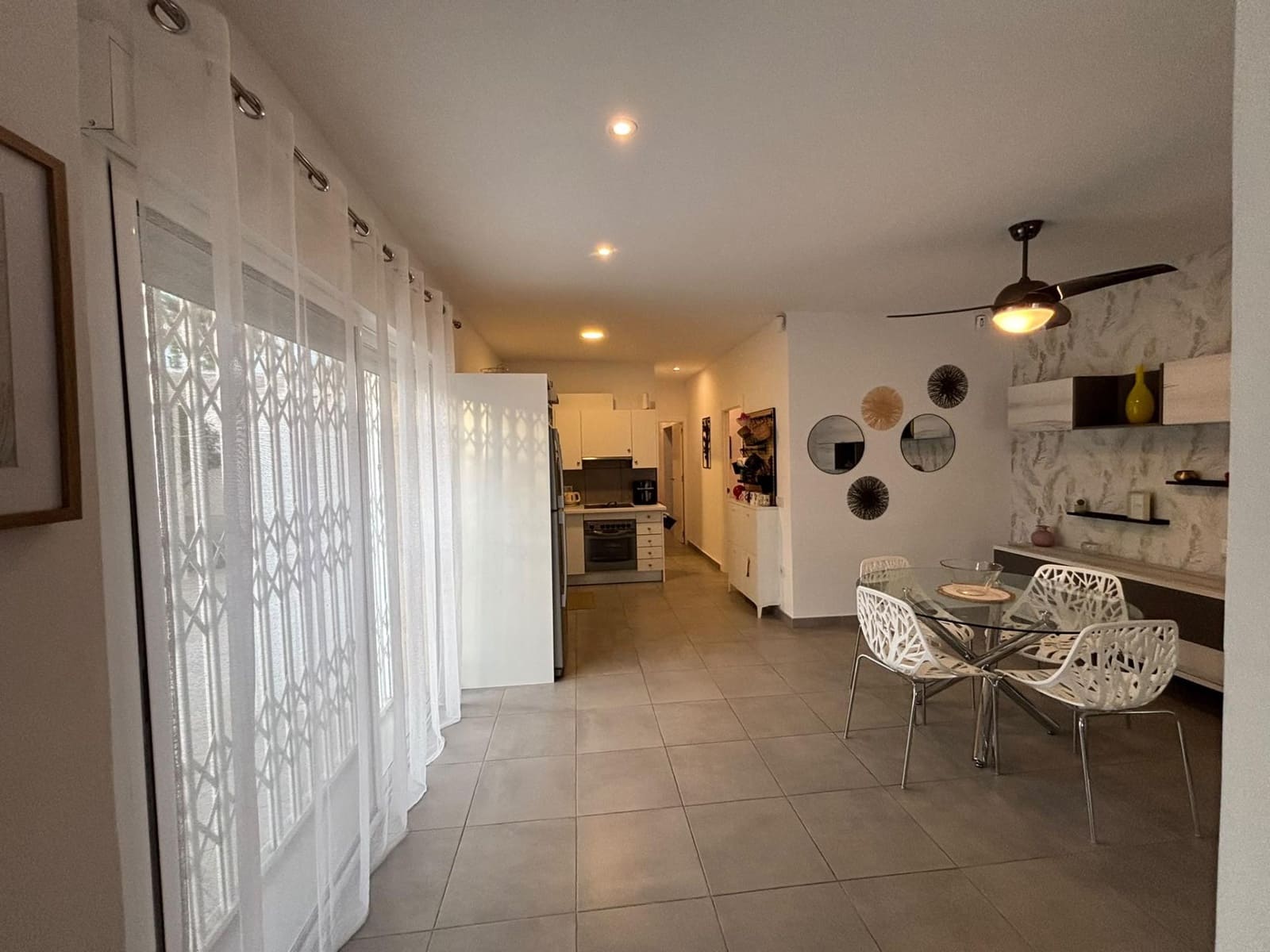 4 slaapkamer Rijtjeshuis te koop in Torrevieja met zwembad garage - € 325.000 (Ref: 10177351)