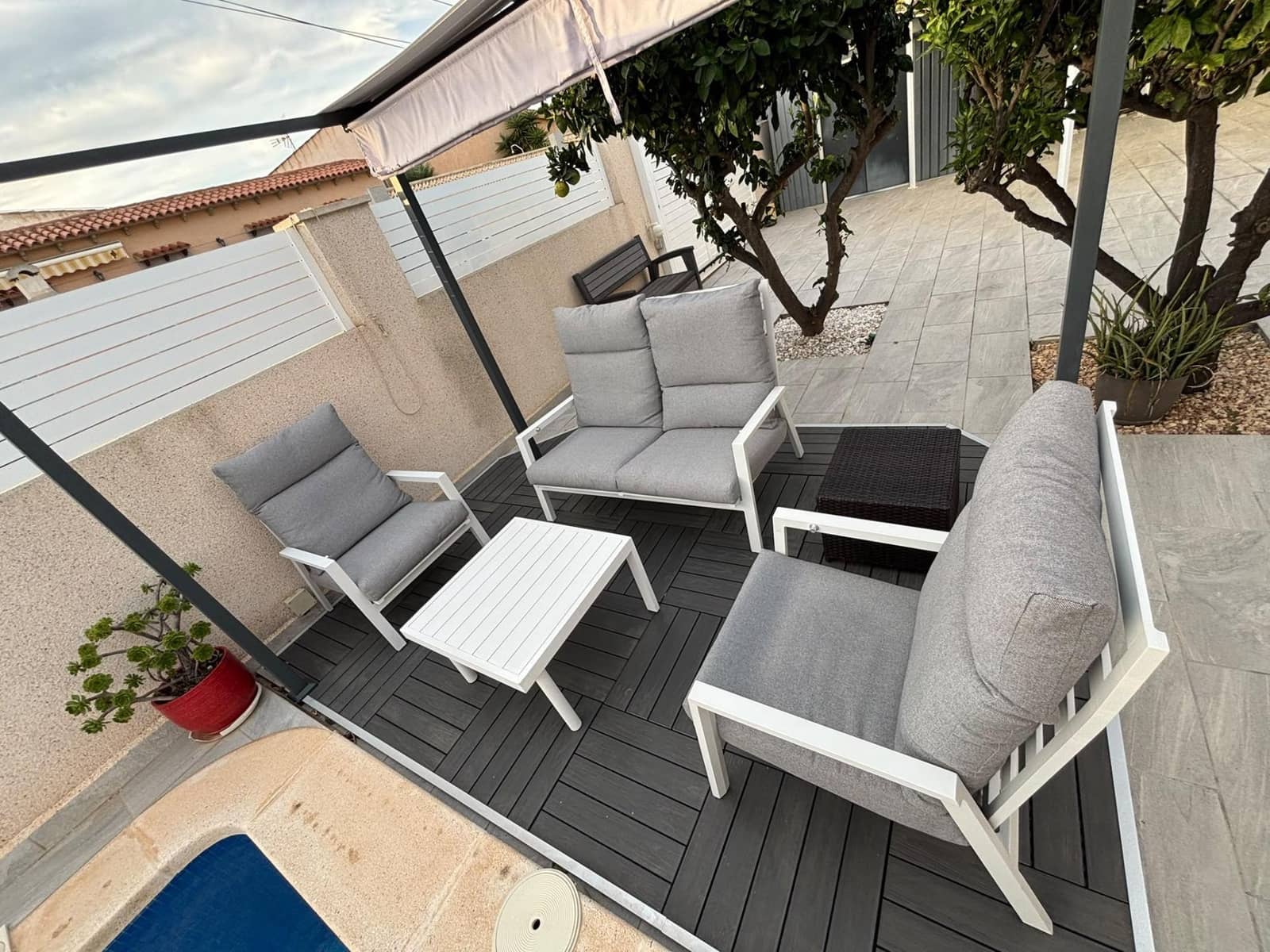 4 slaapkamer Rijtjeshuis te koop in Torrevieja met zwembad garage - € 325.000 (Ref: 10177351)