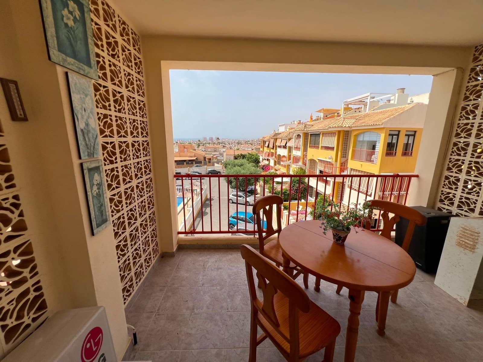 2 soveværelse Lejlighed til salg i Torrevieja med swimmingpool garage - € 143.000 (Ref: 9215219)