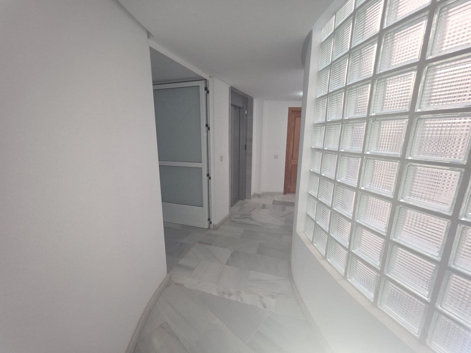 Studio te huur in Torrevieja - € 600 (Ref: 9262742)