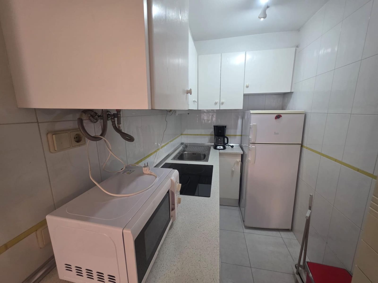 Studio te huur in Torrevieja - € 600 (Ref: 9262742)