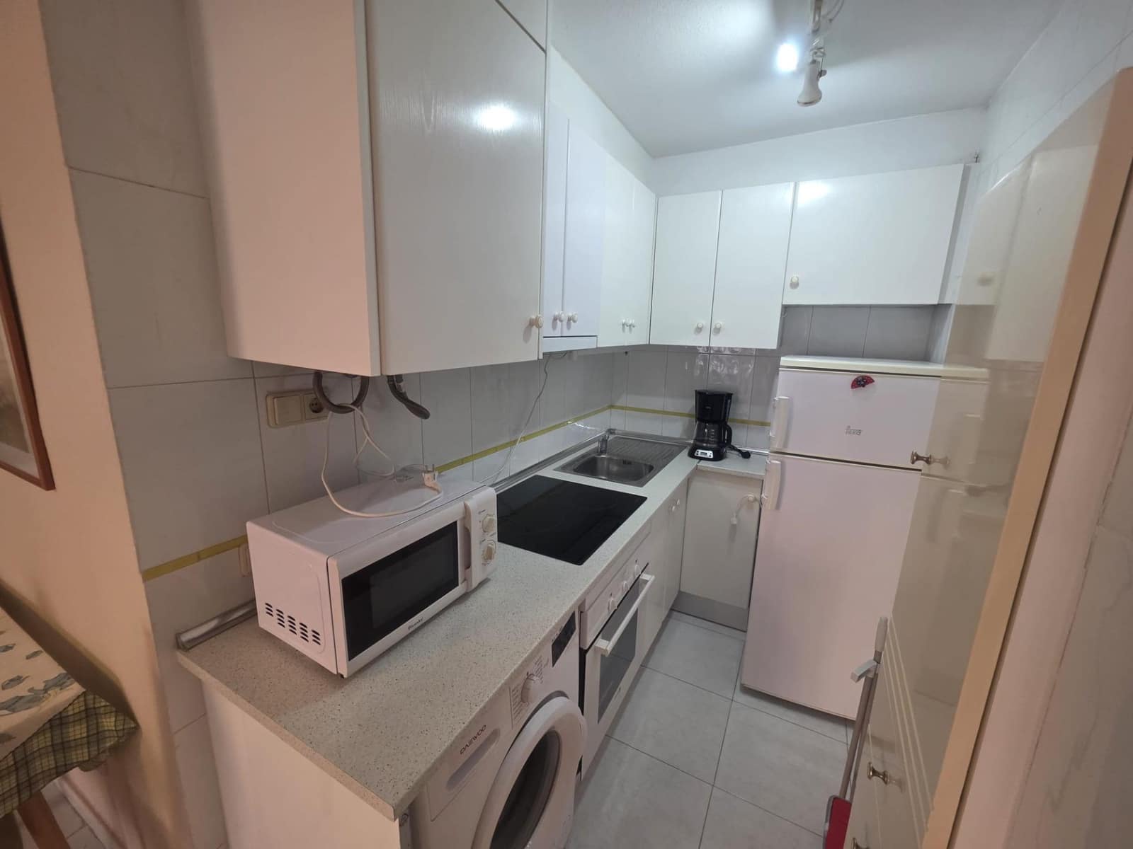 Studio te huur in Torrevieja - € 600 (Ref: 9262742)
