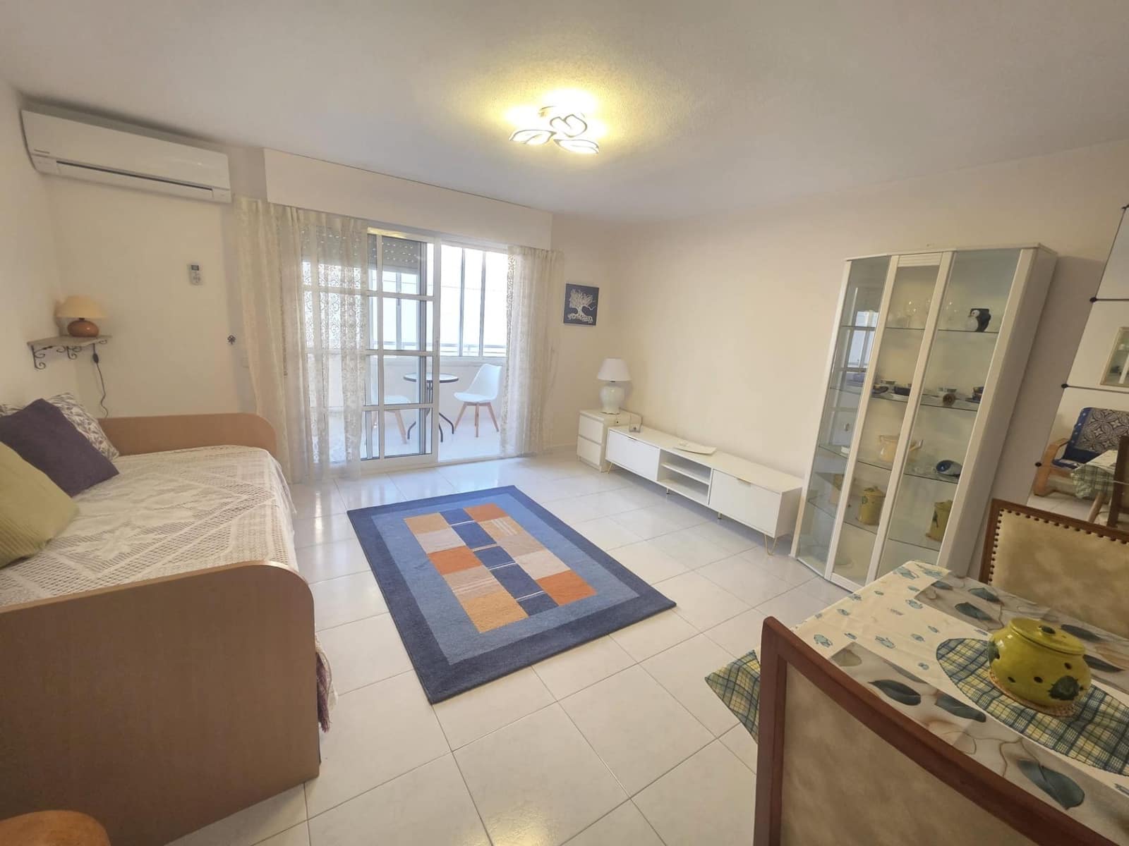 Studio te huur in Torrevieja - € 600 (Ref: 9262742)