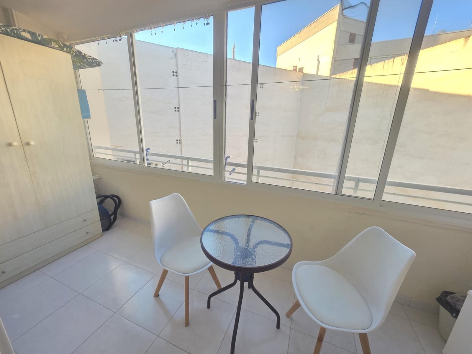 Studio te huur in Torrevieja - € 600 (Ref: 9262742)