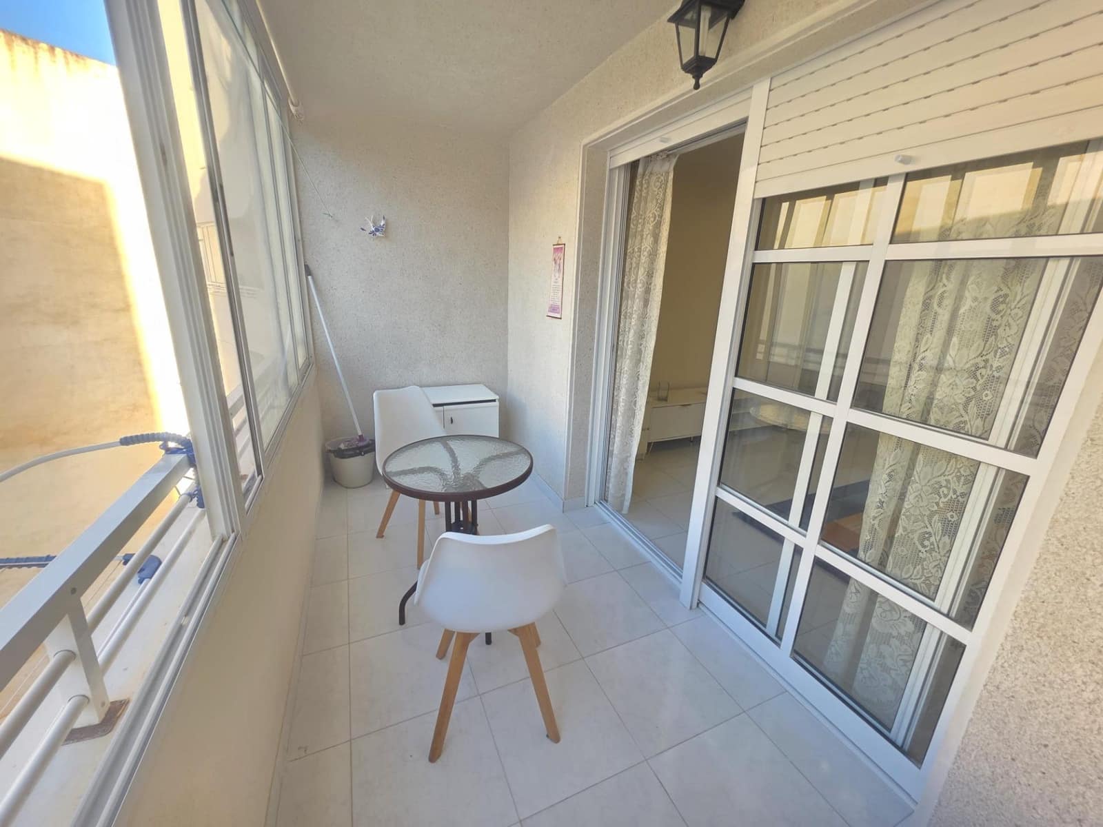 Studio te huur in Torrevieja - € 600 (Ref: 9262742)