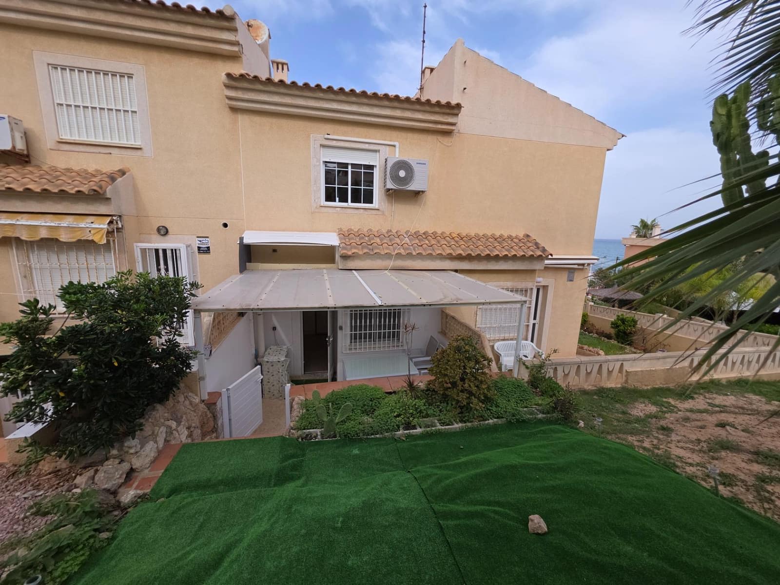 Adosado de 2 habitaciones en La Mata en venta con garaje - 329.000 € (Ref: 9396171)
