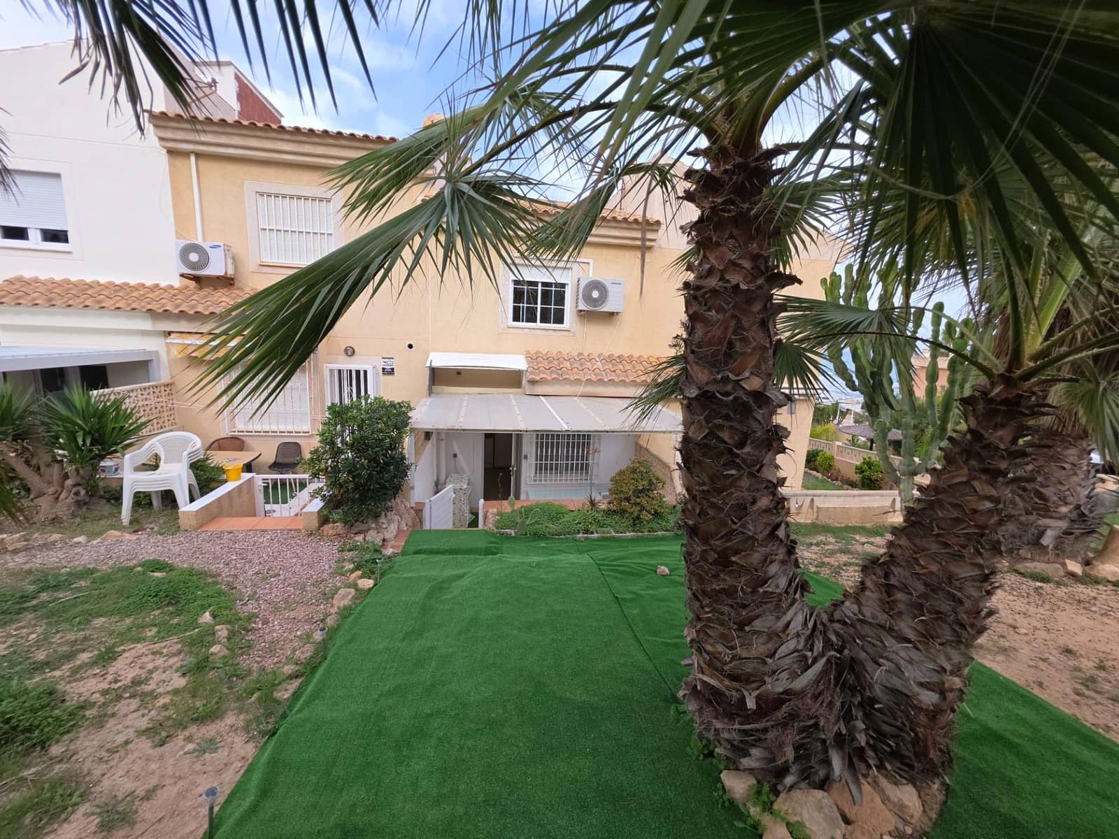 Adosado de 2 habitaciones en La Mata en venta con garaje - 329.000 € (Ref: 9396171)