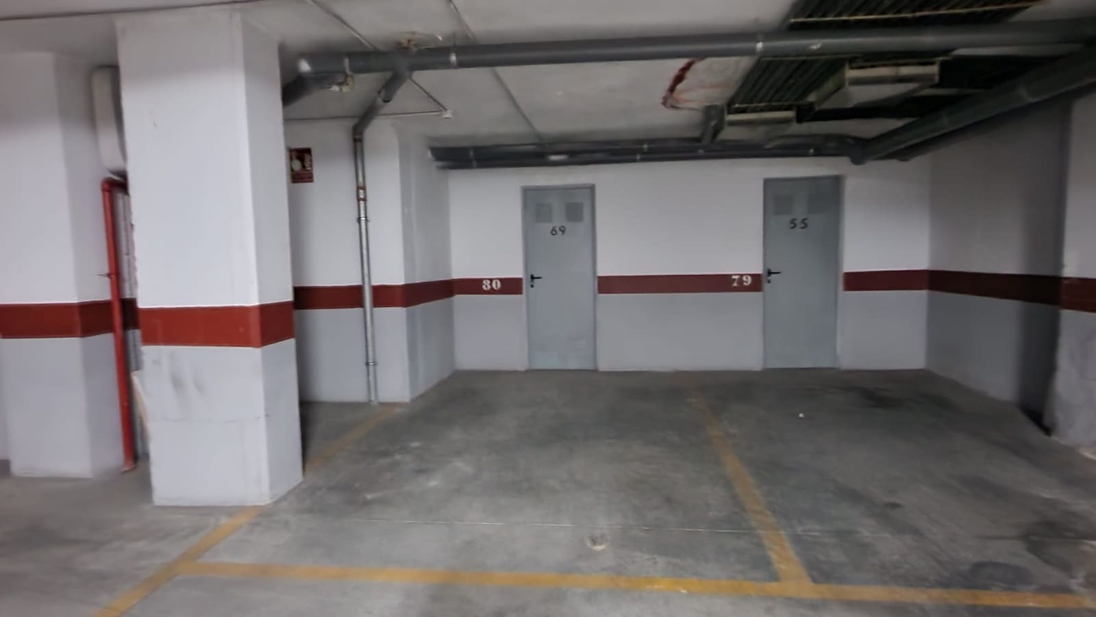 2 soveværelse Strandlejlighed til salg i Estepona med swimmingpool garage - € 399.000 (Ref: 9144613)