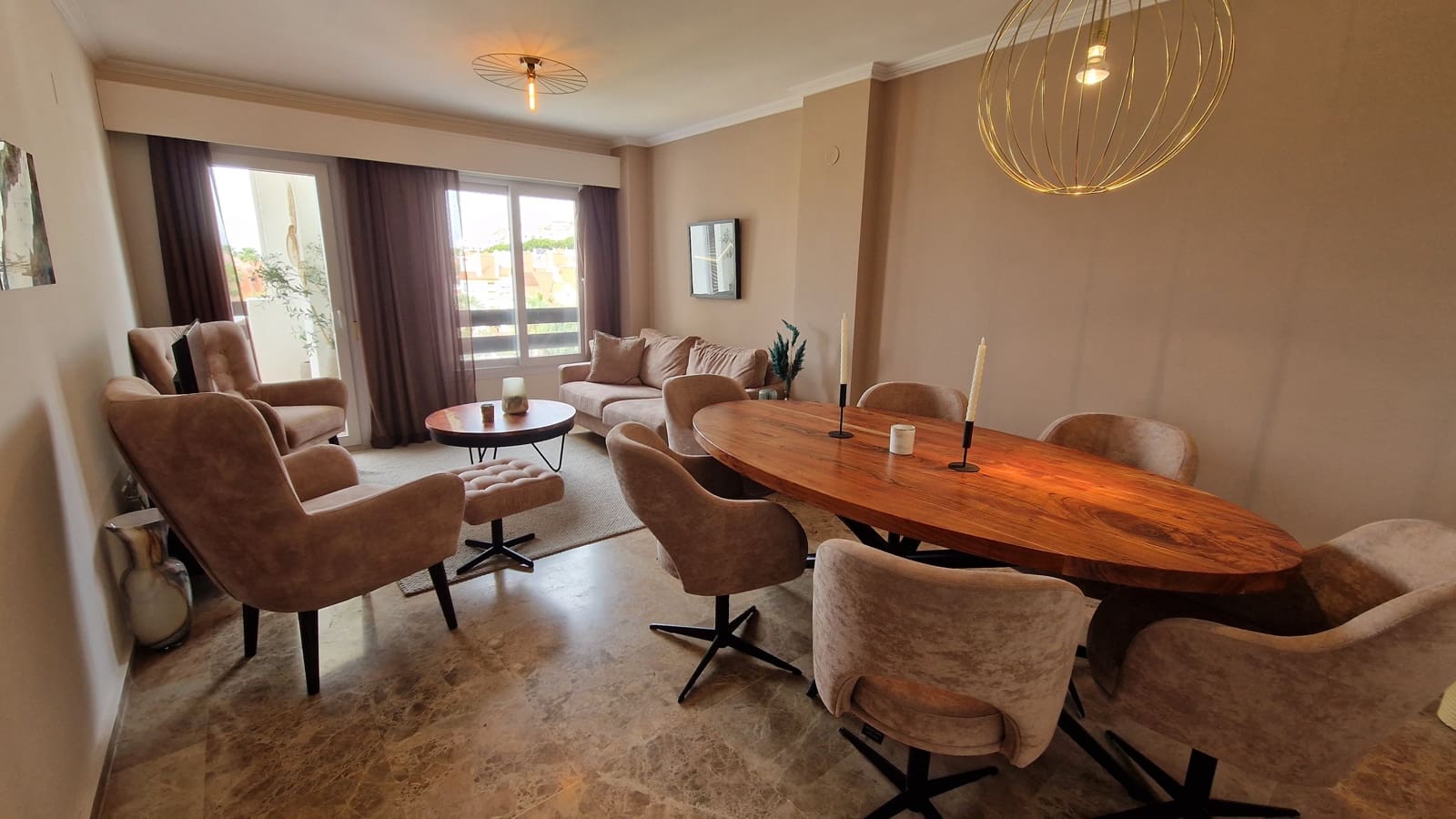 2 soveværelse Strandlejlighed til salg i Estepona med swimmingpool garage - € 399.000 (Ref: 9144613)