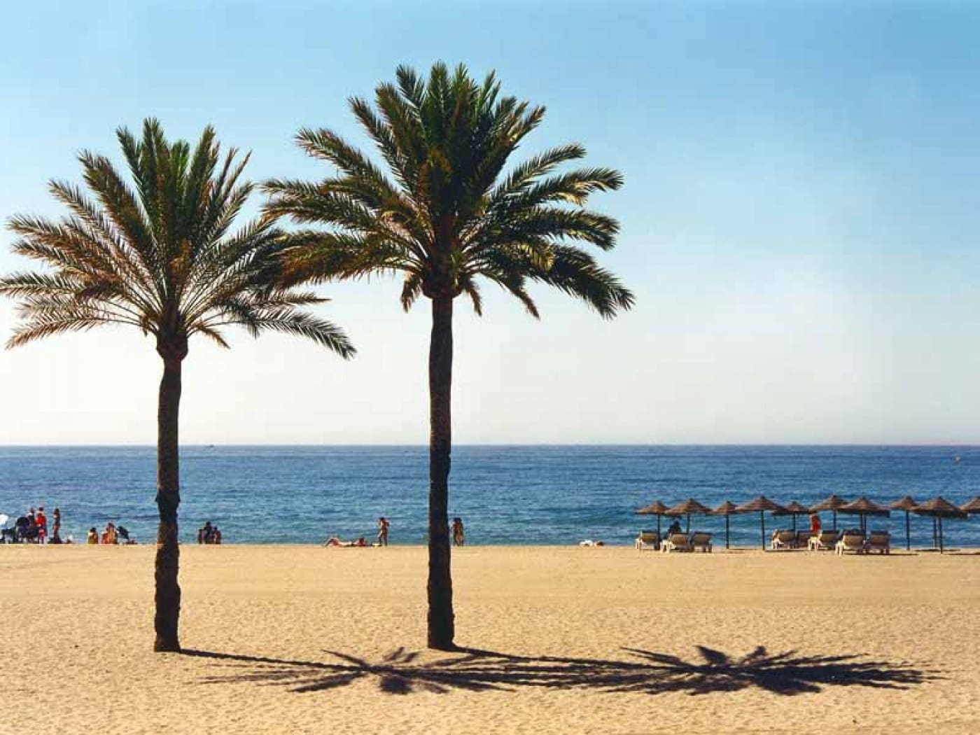 3 soverom Strandleiligheter til salgs i Estepona med svømmebasseng garasje - € 549 000 (Ref: 9807088)