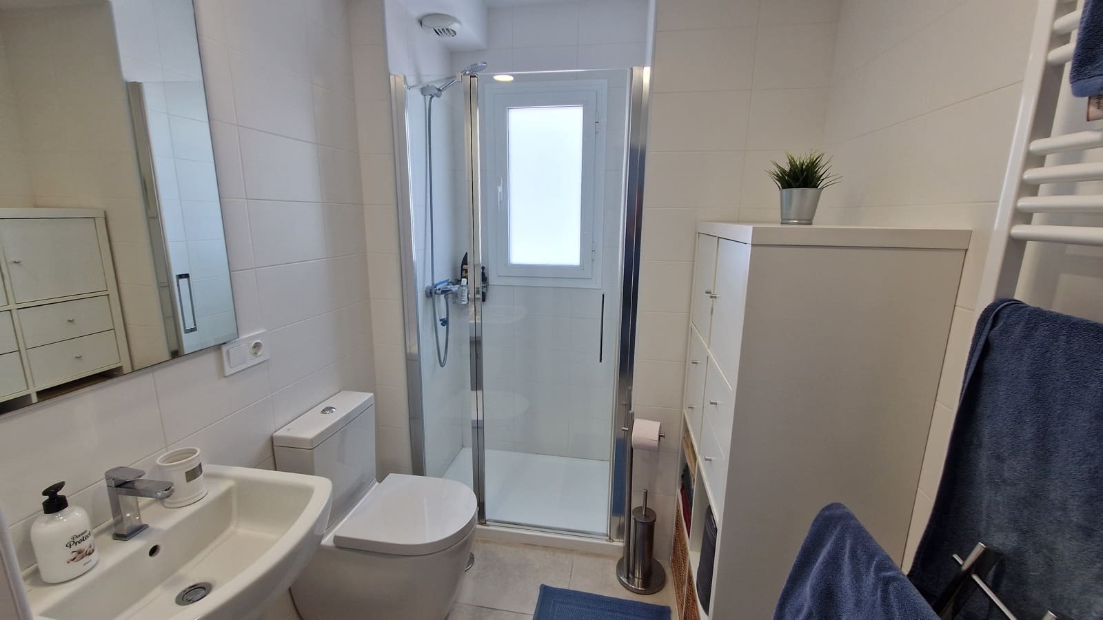 3 soverom Strandleiligheter til salgs i Estepona med svømmebasseng garasje - € 549 000 (Ref: 9807088)