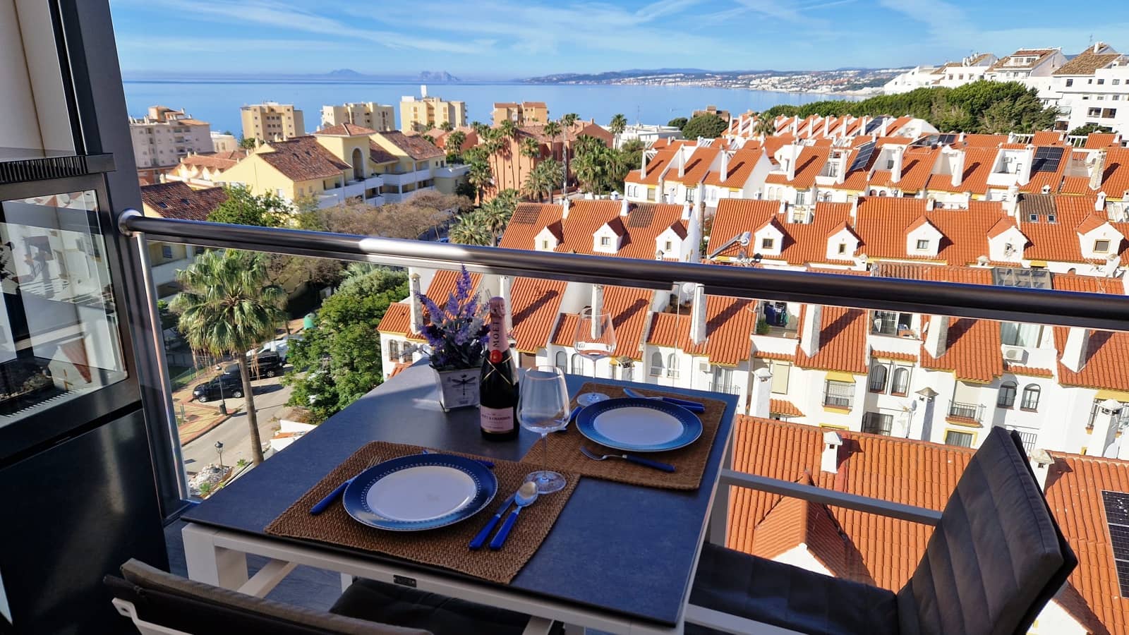 3 soverom Strandleiligheter til salgs i Estepona med svømmebasseng garasje - € 549 000 (Ref: 9807088)