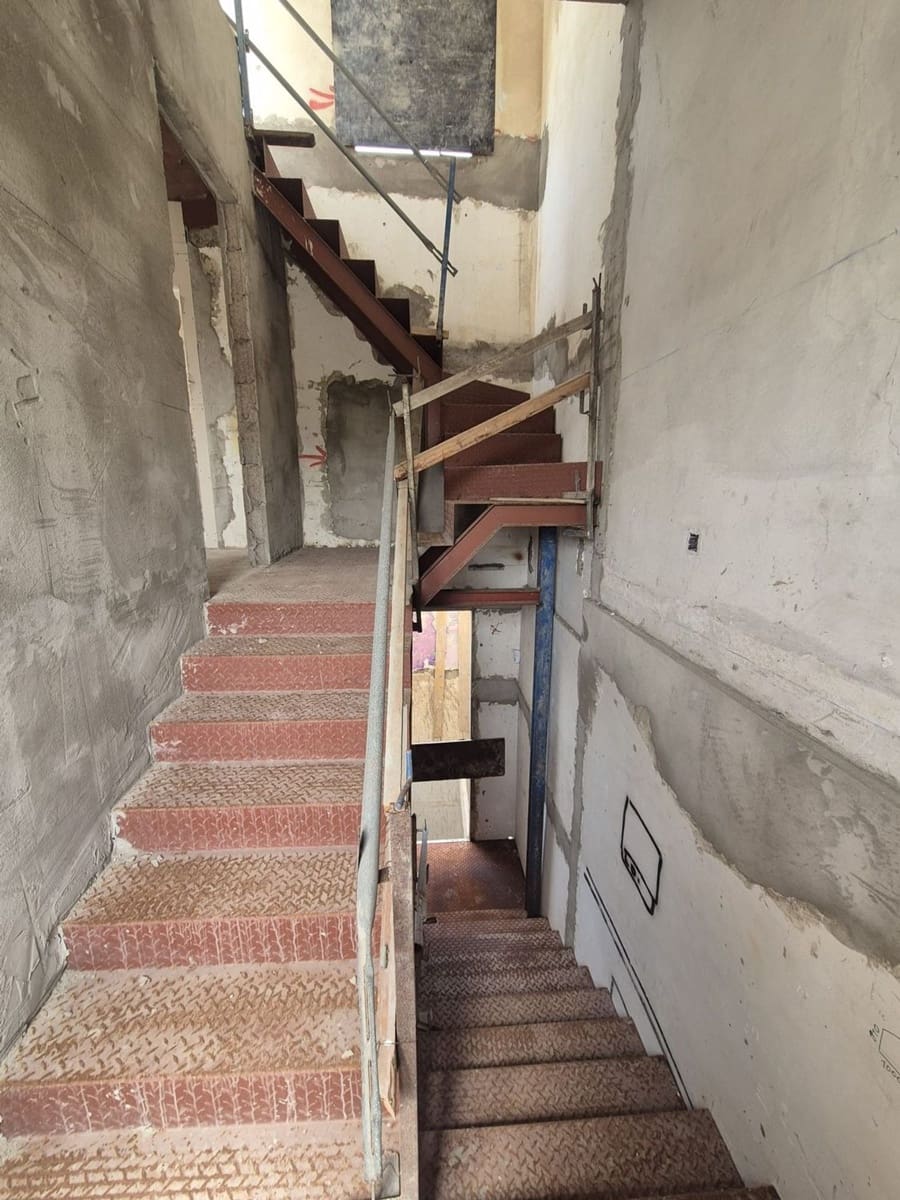 Apartment for sale in Las Palmas de Gran Canaria with garage - € 445,000 (Ref: 9420523)