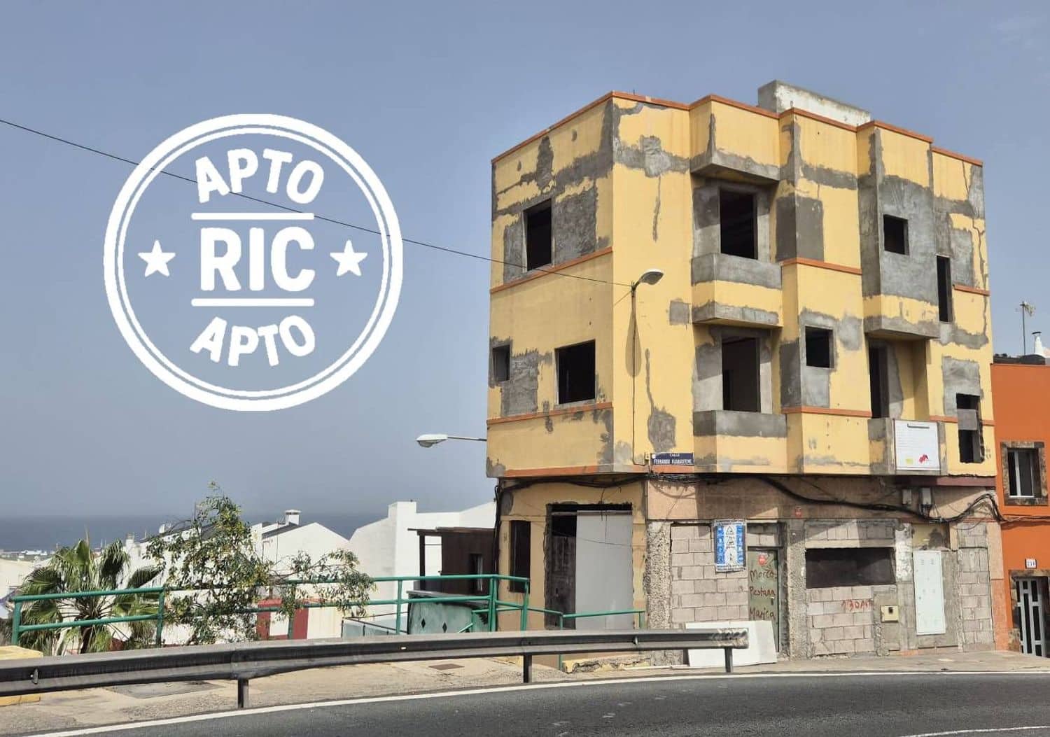 Apartment for sale in Las Palmas de Gran Canaria with garage - € 445,000 (Ref: 9420523)