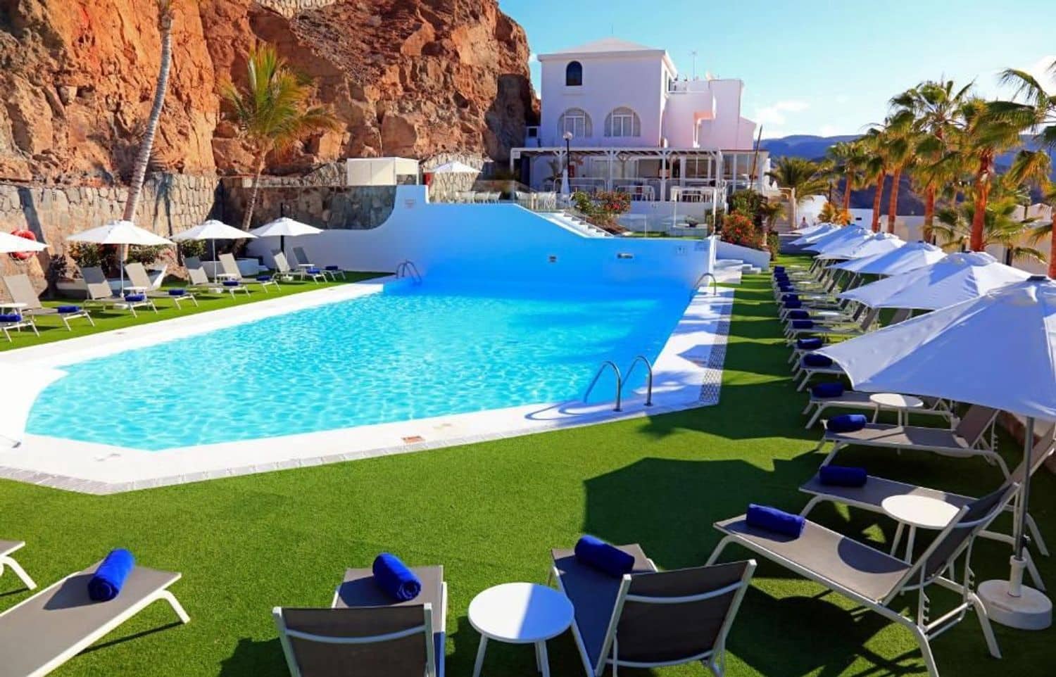 2 bedroom Apartment for sale in Puerto Rico with garage - € 318,000 (Ref: 9420524)