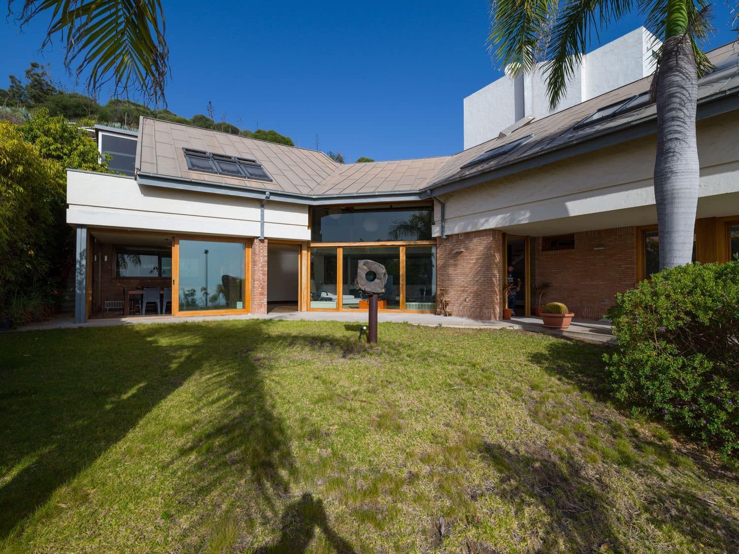 4 soverom Villa til salgs i Las Palmas de Gran Canaria med svømmebasseng garasje - € 1 600 000 (Ref: 9420526)