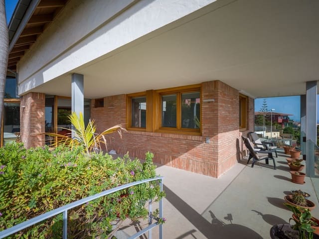 4 soverom Villa til salgs i Tafira, Las Palmas de Gran Canaria med svømmebasseng garasje - € 1 600 000 (Ref: 9420526)