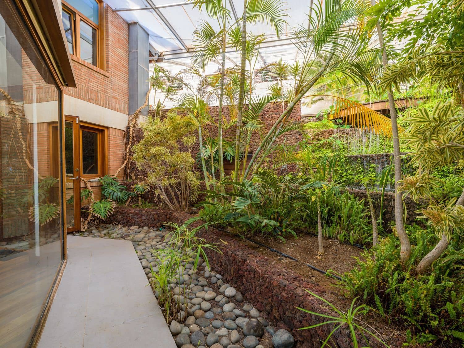 4 soverom Villa til salgs i Las Palmas de Gran Canaria med svømmebasseng garasje - € 1 600 000 (Ref: 9420526)