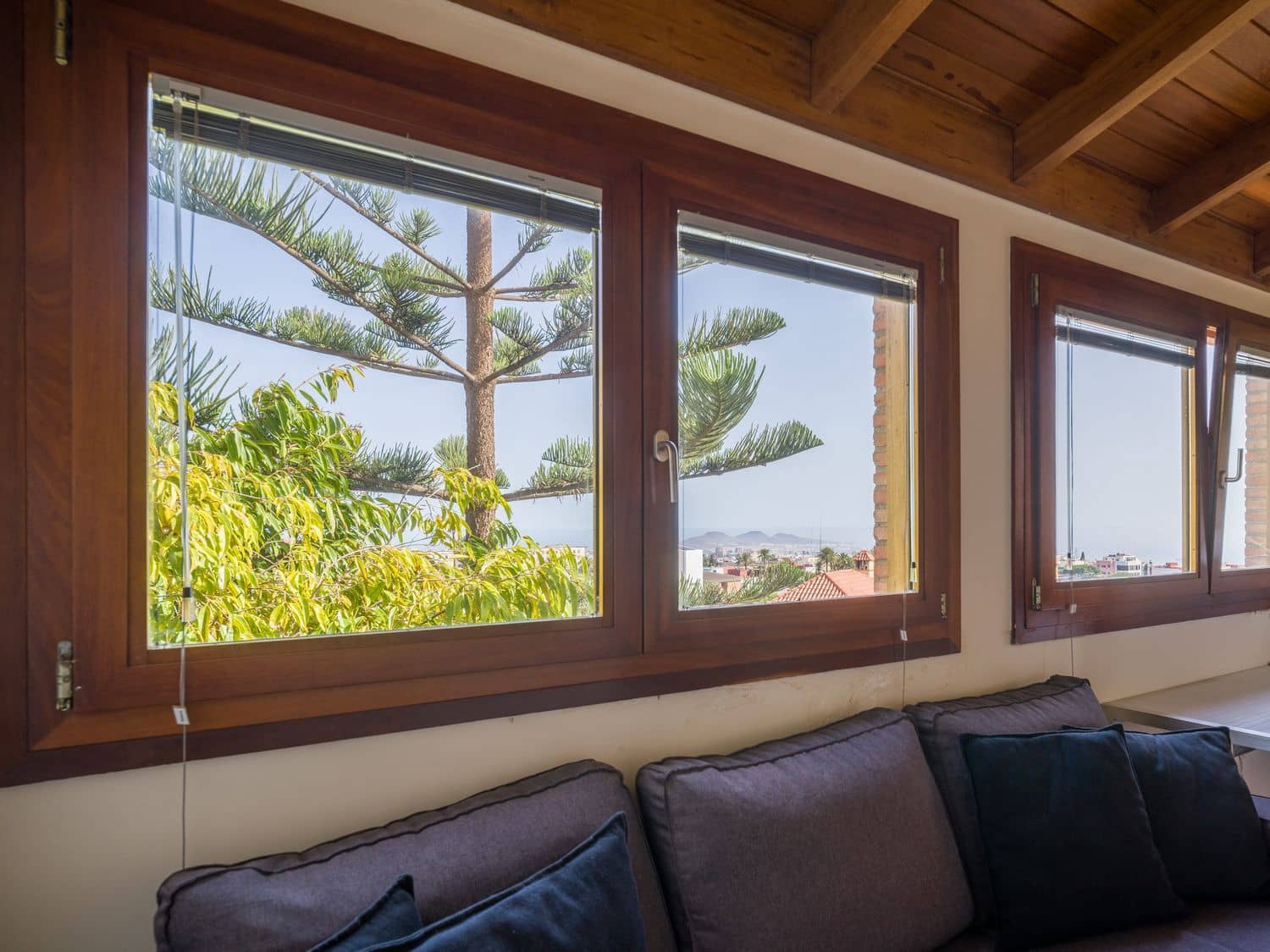 4 soverom Villa til salgs i Las Palmas de Gran Canaria med svømmebasseng garasje - € 1 600 000 (Ref: 9420526)