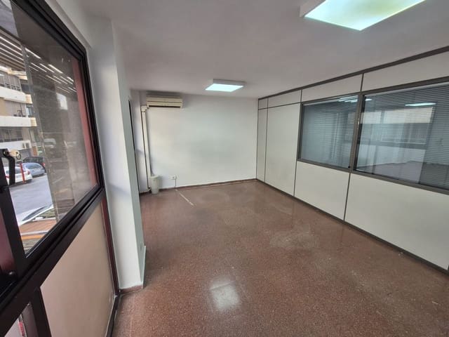 Toimisto vuokrattavana paikassa Triana, Las Palmas de Gran Canaria - 600 € (Ref: 9426686)