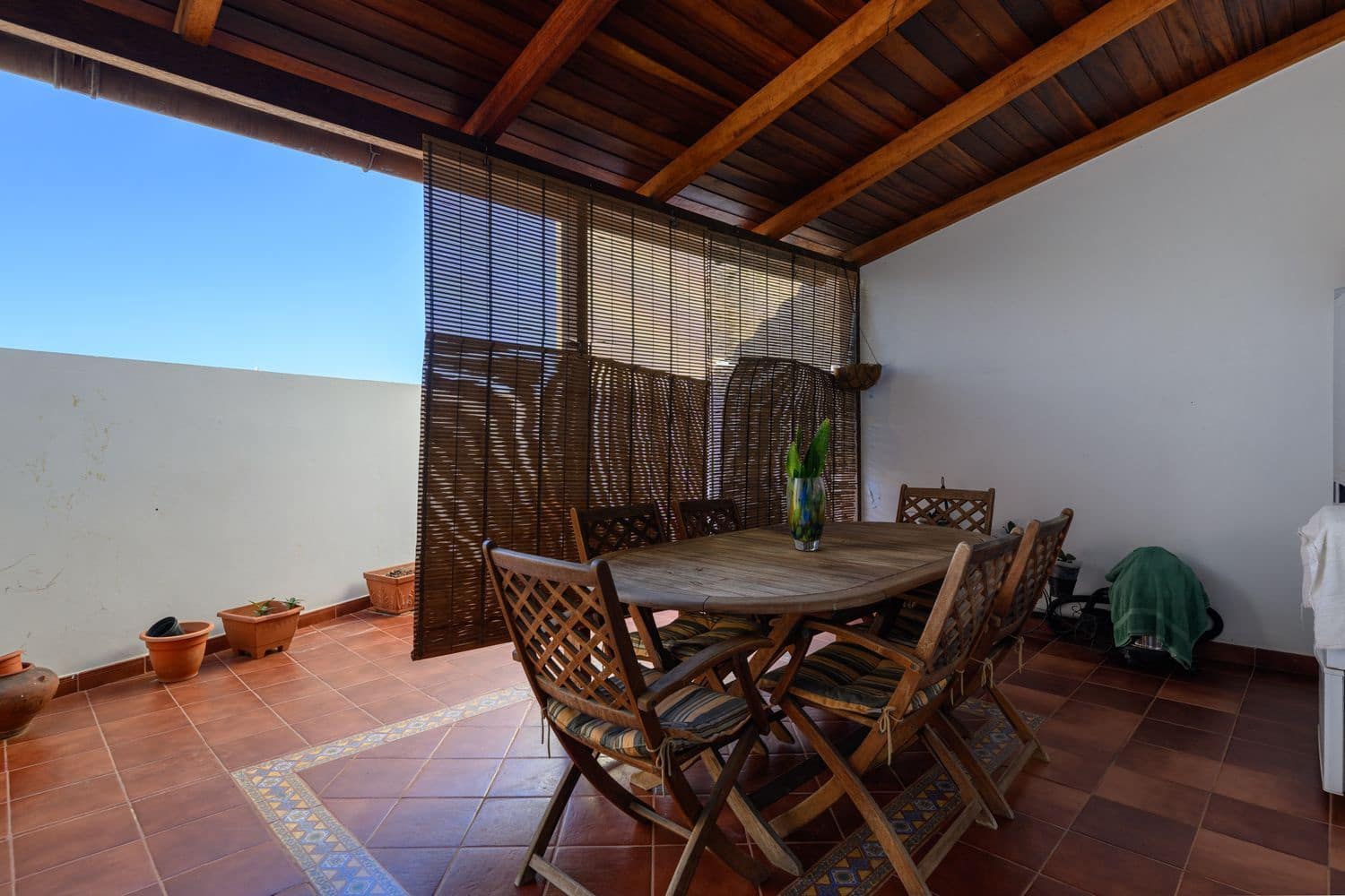 3 bedroom Villa for sale in Galdar with garage - € 360,000 (Ref: 9426689)