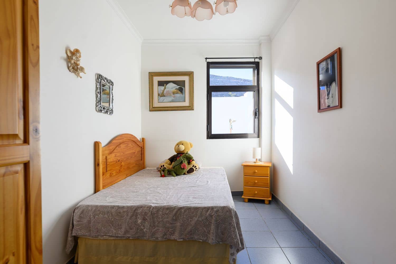 3 bedroom Villa for sale in Galdar with garage - € 360,000 (Ref: 9426689)