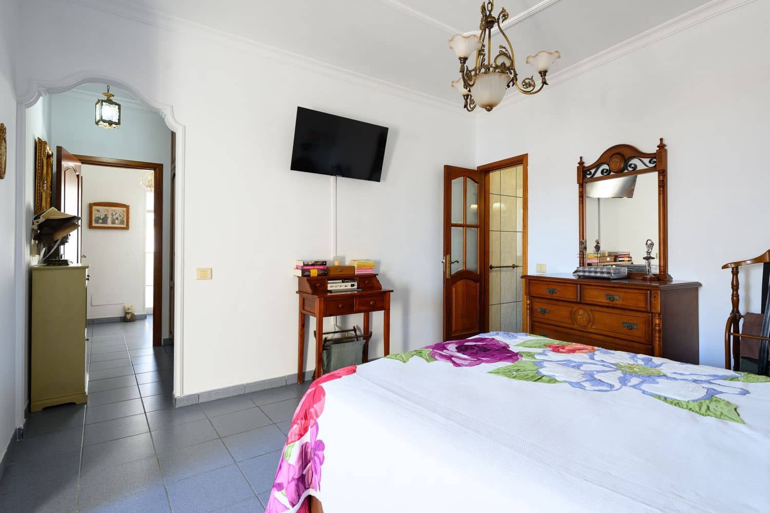 3 bedroom Villa for sale in Galdar with garage - € 360,000 (Ref: 9426689)