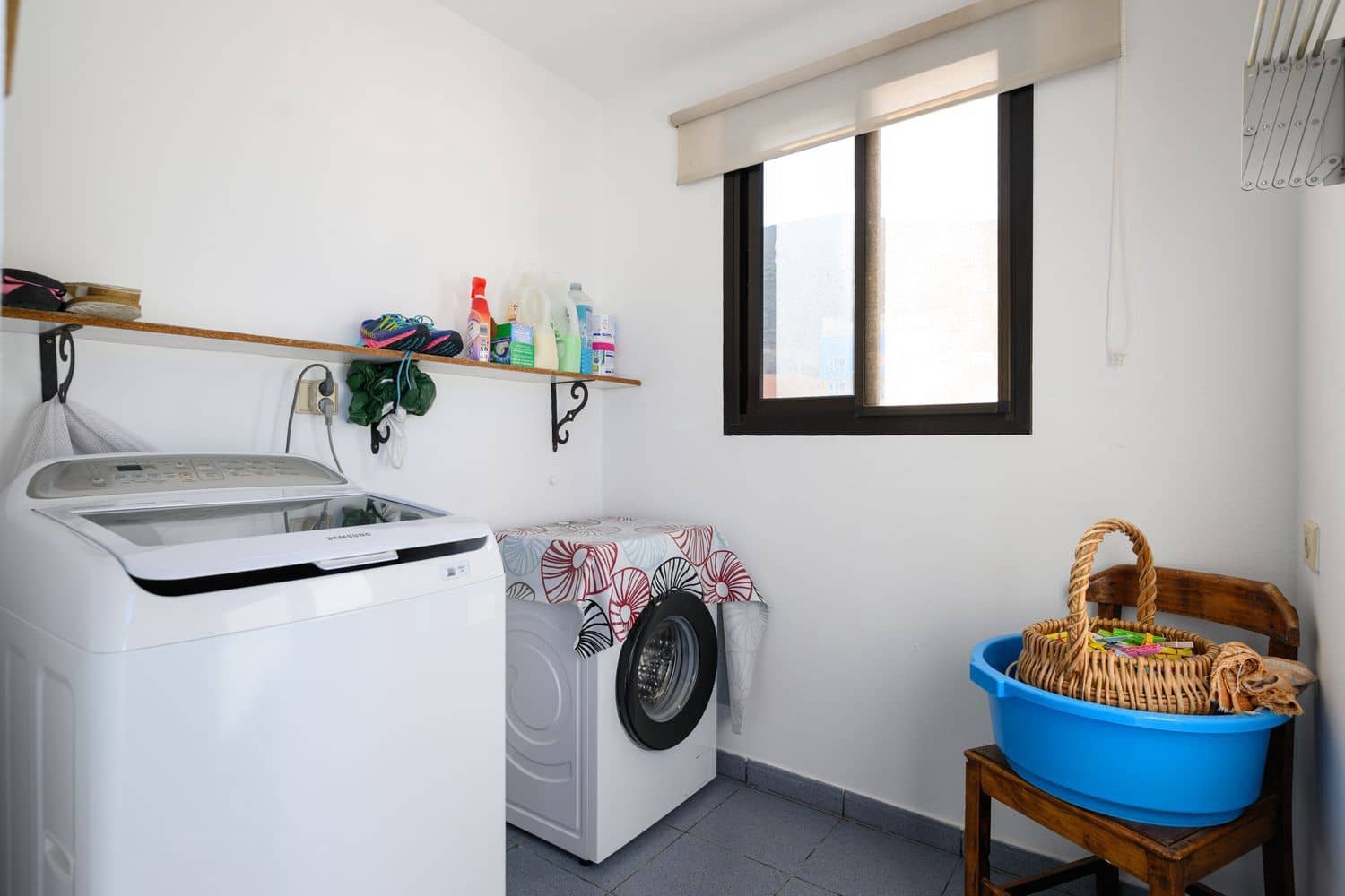 3 bedroom Villa for sale in Galdar with garage - € 360,000 (Ref: 9426689)