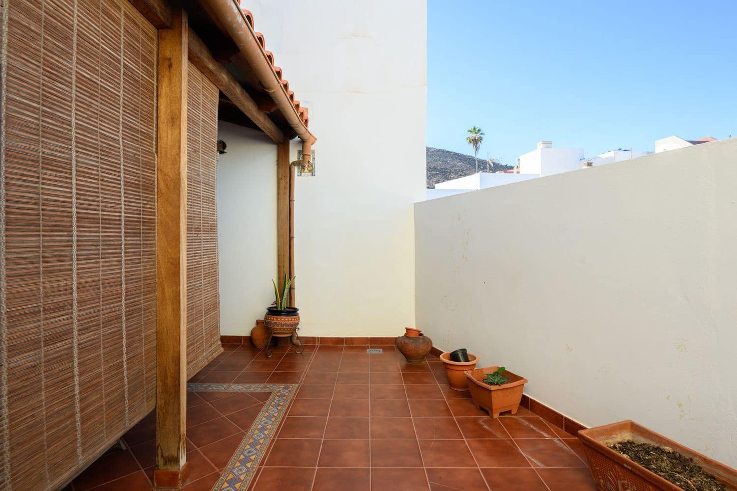 3 bedroom Villa for sale in Galdar with garage - € 360,000 (Ref: 9426689)