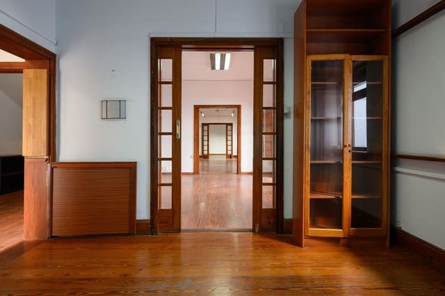 8 Zimmer Villa zu verkaufen in Ciudad Jardín, Las Palmas de Gran Canaria mit Pool Garage - 1.450.000 € (Ref: 9529218)