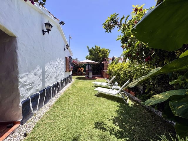 2 soveværelse Byhus til leje i Playa del Inglés, San Bartolomé de Tirajana med garage - € 1.800 (Ref: 9567986)