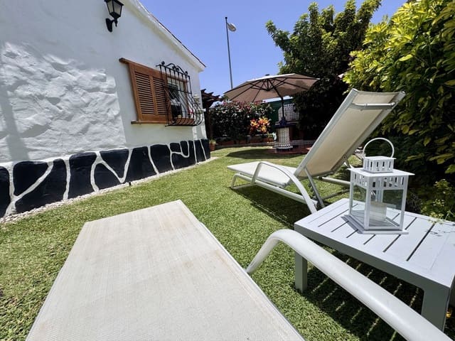 2 soveværelse Byhus til leje i Playa del Inglés, San Bartolomé de Tirajana med garage - € 1.800 (Ref: 9567986)