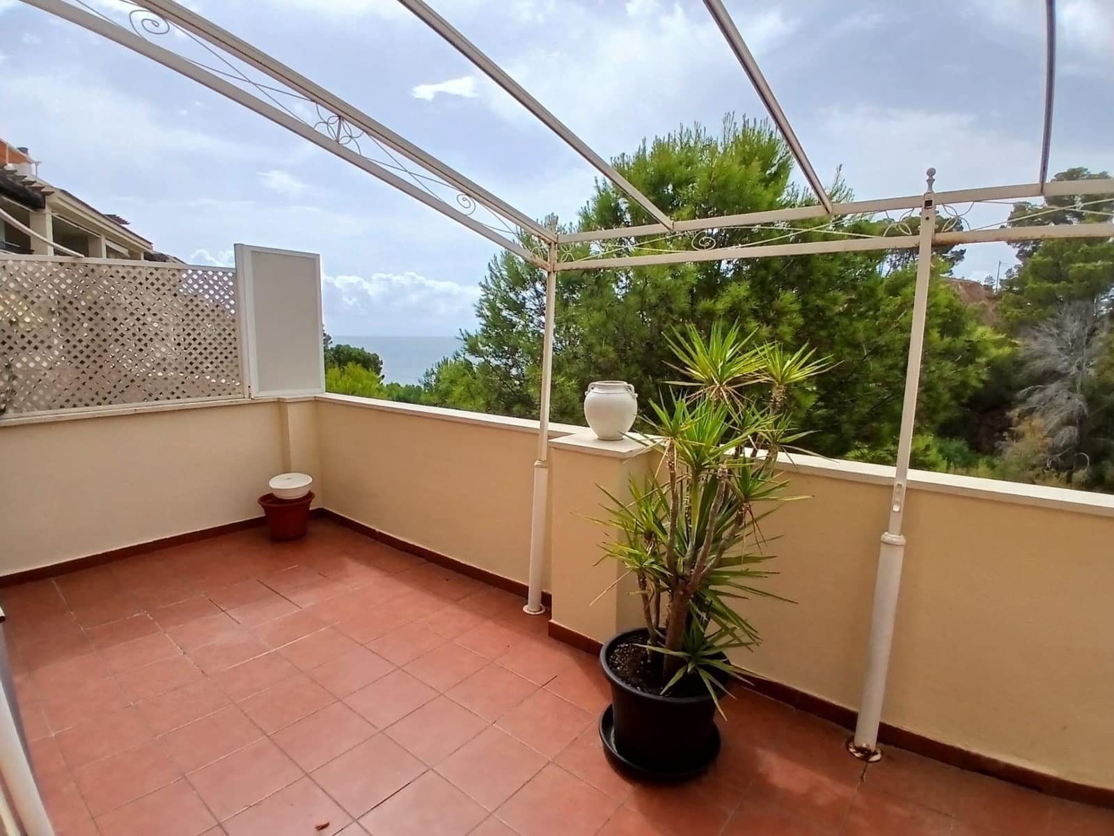 3 bedroom Townhouse for sale in Altea with pool garage - € 460,000 (Ref: 10018172)