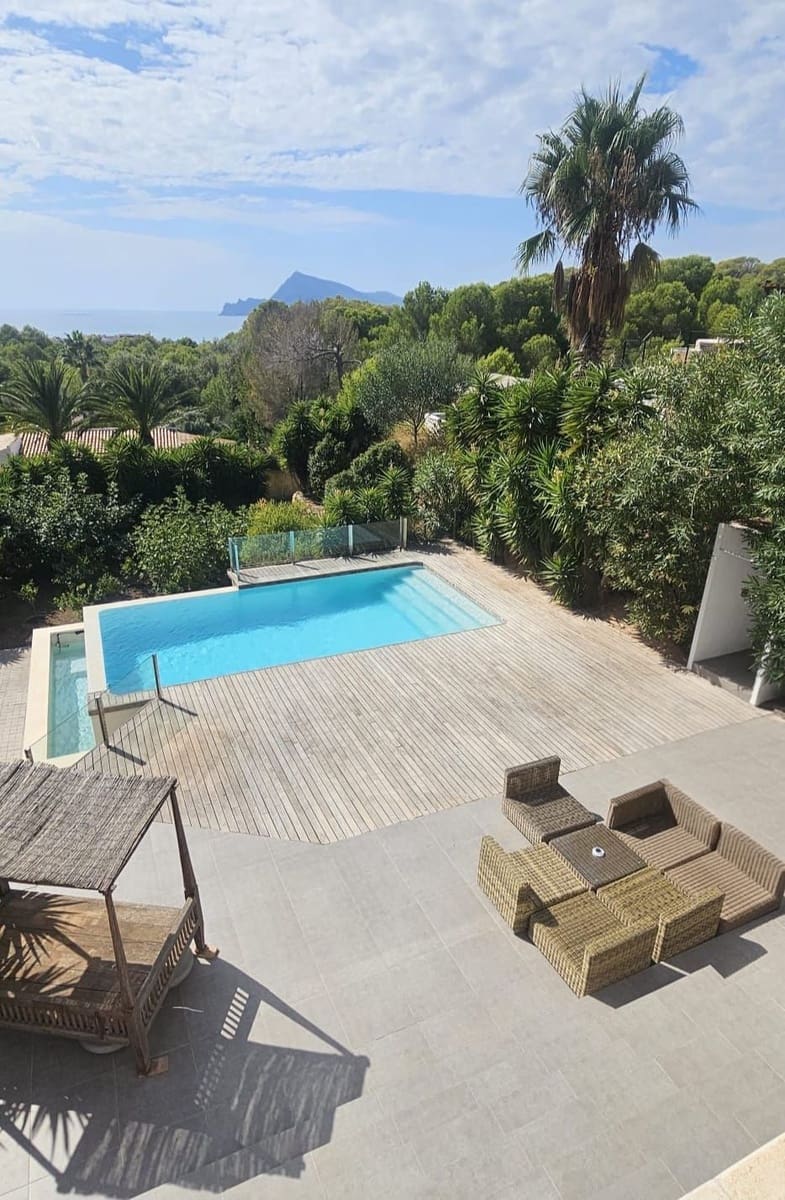 4 bedroom Villa for sale in Galera de las Palmeras with pool garage - € 1,499,000 (Ref: 10101800)