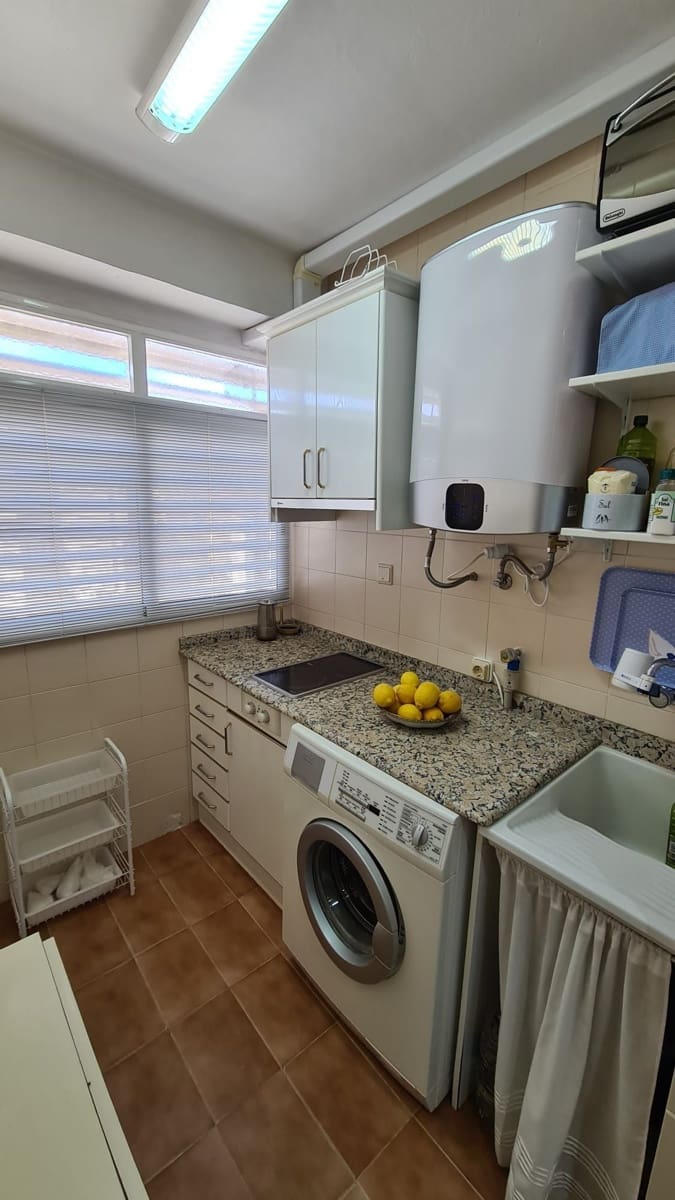 2 sypialnia Apartament na sprzedaż w Benidorm z basenem garażem - 300 000 € (Ref: 10154547)