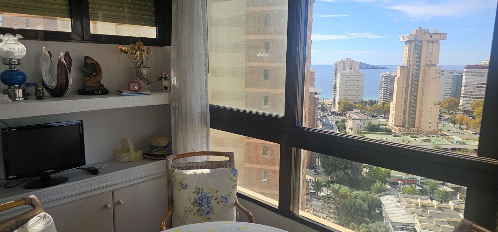 2 sypialnia Apartament na sprzedaż w Benidorm z basenem garażem - 300 000 € (Ref: 10154547)