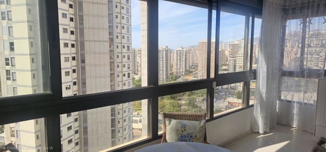 Apartamento de 2 habitaciones en Rincón de Loix, Benidorm en venta con piscina garaje - 300.000 € (Ref: 10154547)