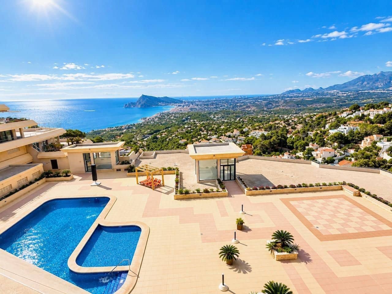 Ático de 2 habitaciones en Altea en venta con piscina garaje - 550.000 € (Ref: 10170489)