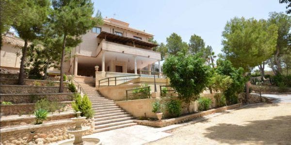 4 soverom Villa til salgs i Altea la Vella med svømmebasseng garasje - € 695 000 (Ref: 1855056)
