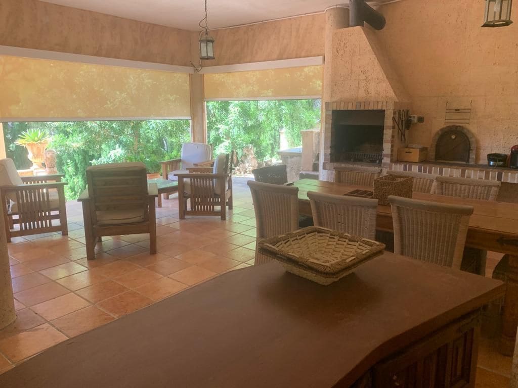 4 soverom Villa til salgs i Altea la Vella med svømmebasseng garasje - € 695 000 (Ref: 1855056)