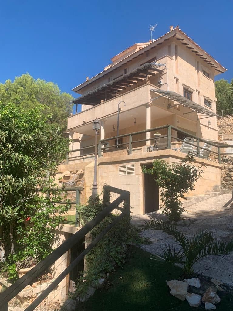 4 soverom Villa til salgs i Altea la Vella med svømmebasseng garasje - € 695 000 (Ref: 1855056)